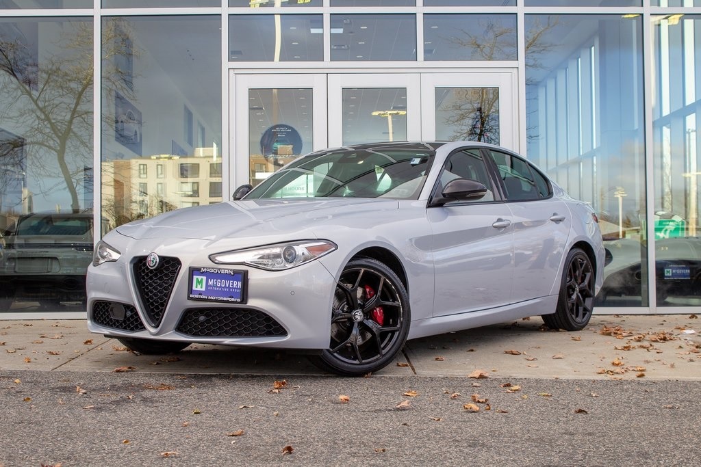 2021 Alfa Romeo Giulia Ti's photo
