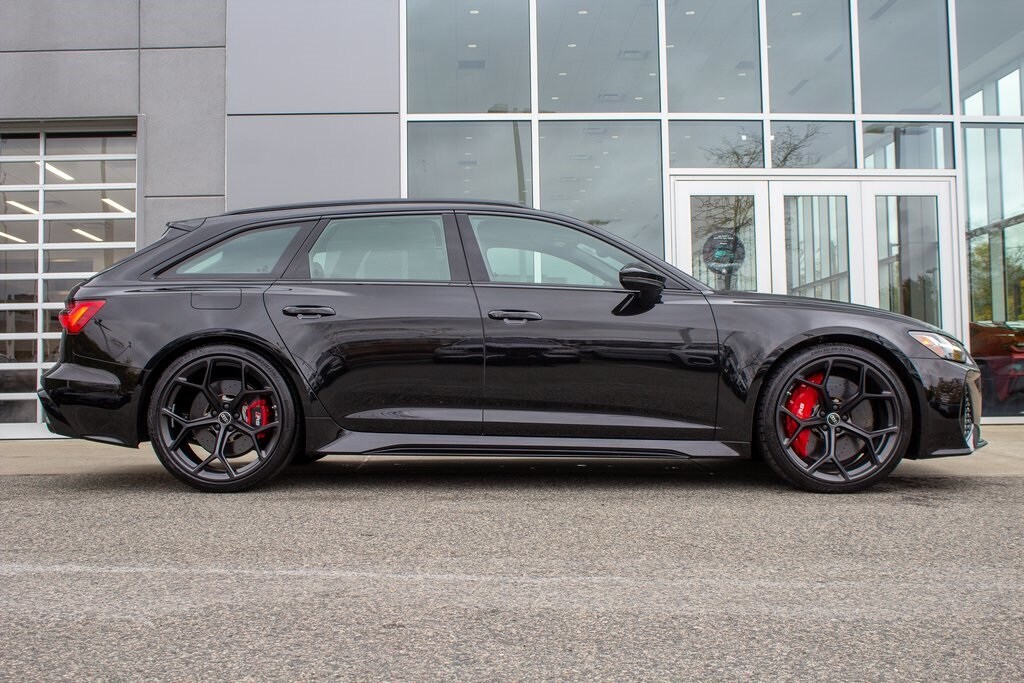 2024 Audi RS 6 Avant Base photo 4