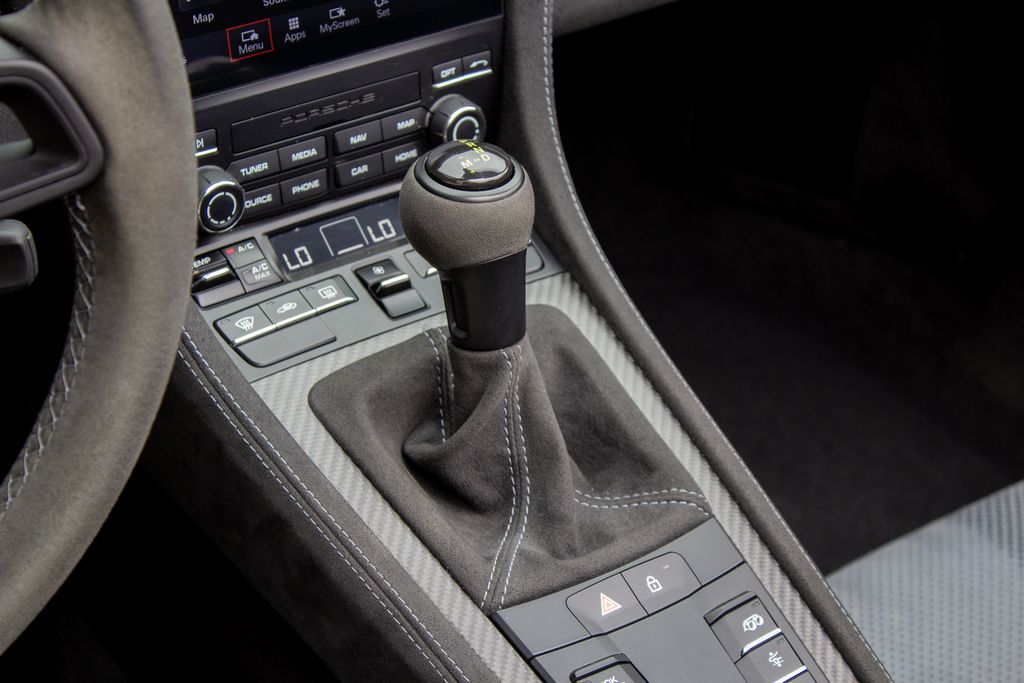 2024 Porsche 718 Spyder RS - Photo 22