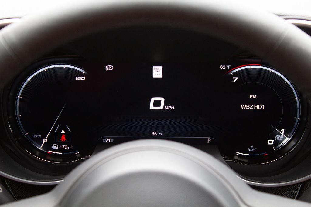 2025 Alfa Romeo Giulia Base - Photo 15