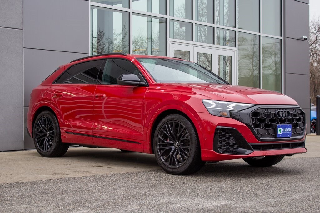 2025 Audi SQ8 Prestige photo 3
