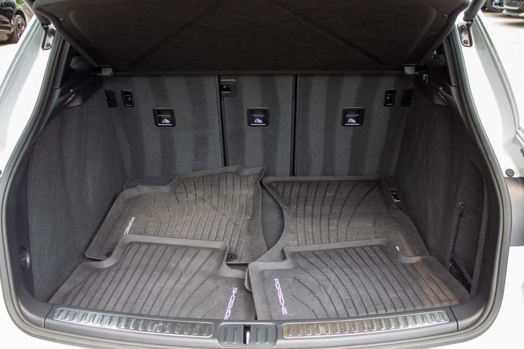 2025 Porsche Macan Base - Photo 23
