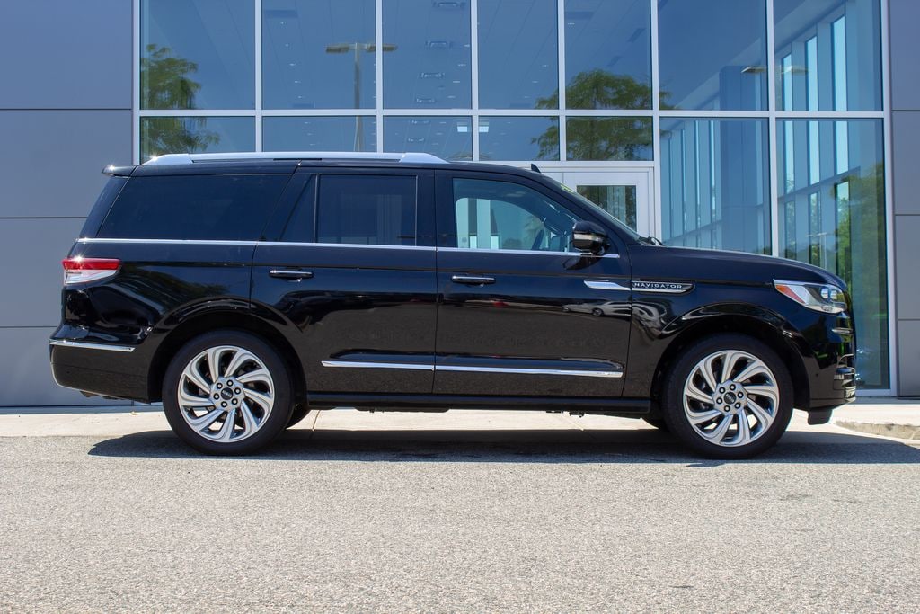 Used 2024 Lincoln Navigator Reserve SUV