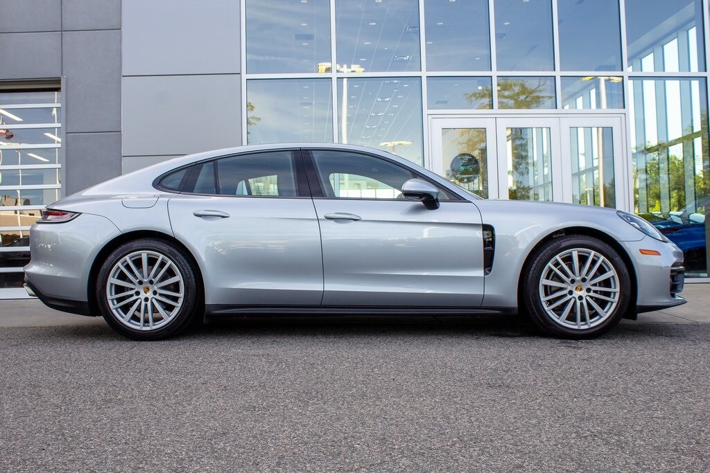 2021 Porsche Panamera 4 photo 4
