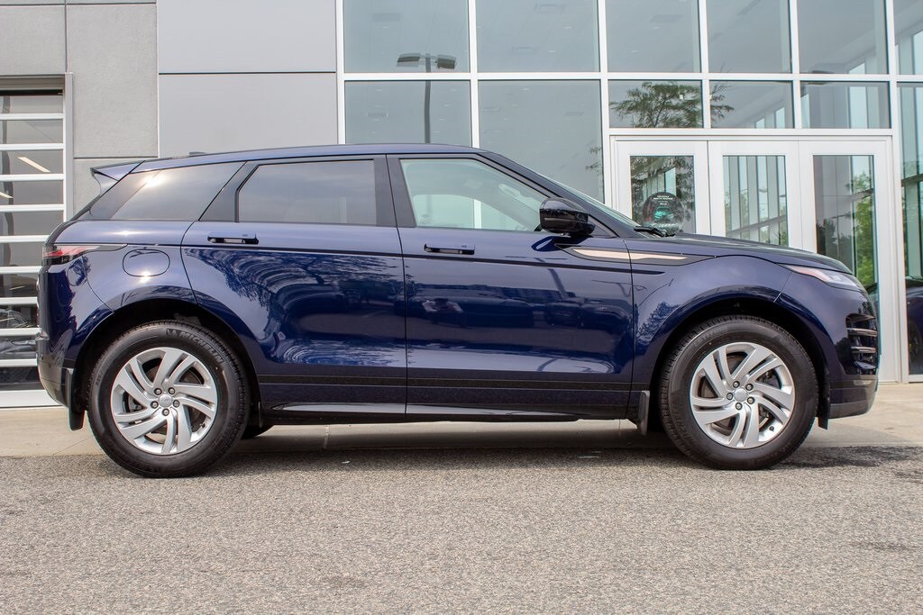 2023 Land Rover Range Rover Evoque R-Dynamic S photo 4