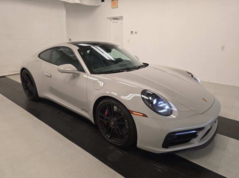2024 Porsche 911 GTS photo 2