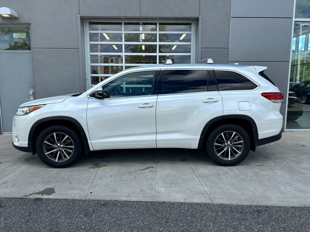 Used 2018 Toyota Highlander XLE with VIN 5TDJZRFH1JS821778 for sale in Boston, MA