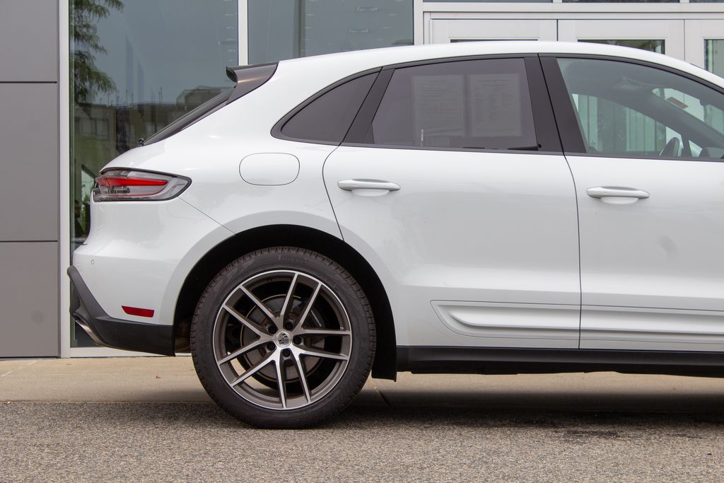 2025 Porsche Macan Base - Photo 6