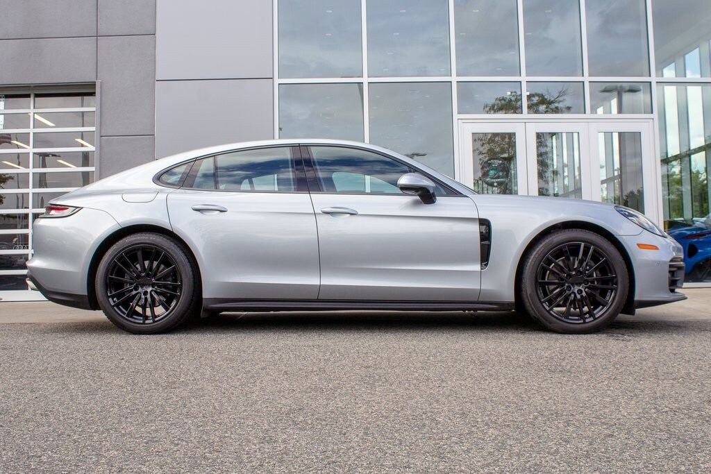 2021 Porsche Panamera 4 photo 4