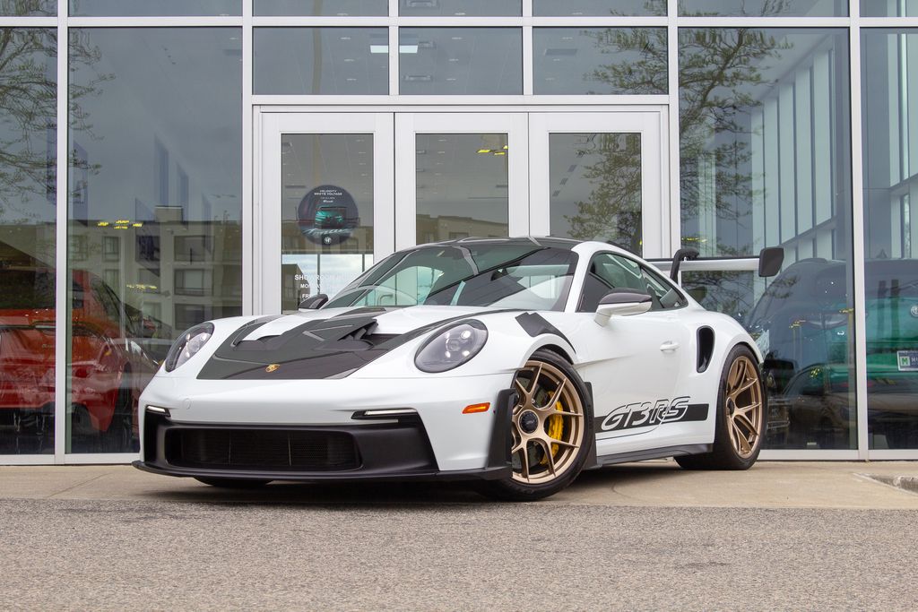2025 Porsche 911 GT3 RS's photo