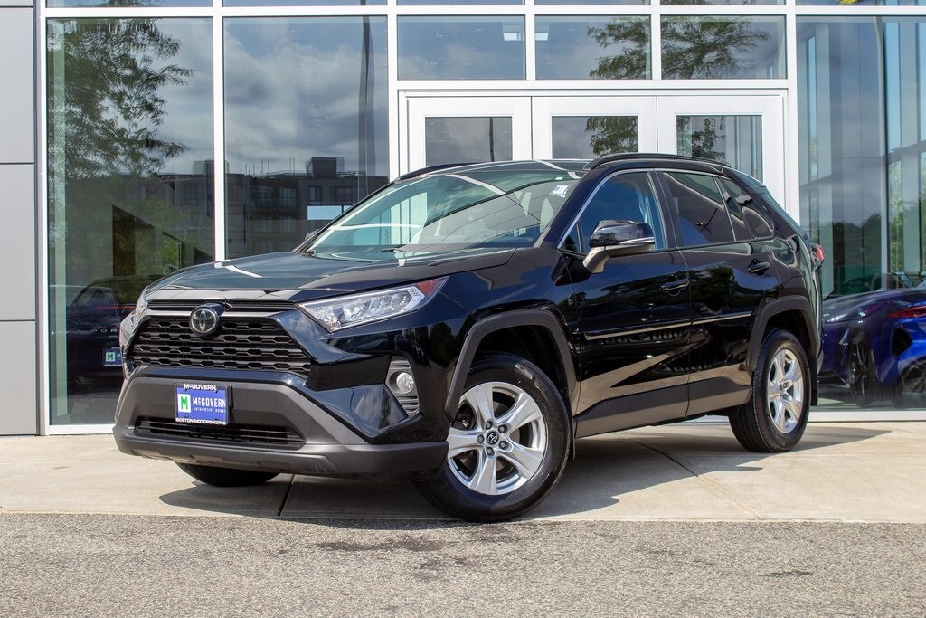 Used 2021 Toyota RAV4 XLE SUV