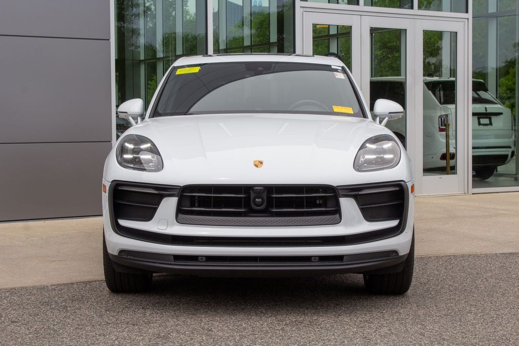 Used 2025 Porsche Macan Base SUV