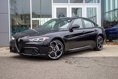 2025 Alfa Romeo Giulia Base Sedan