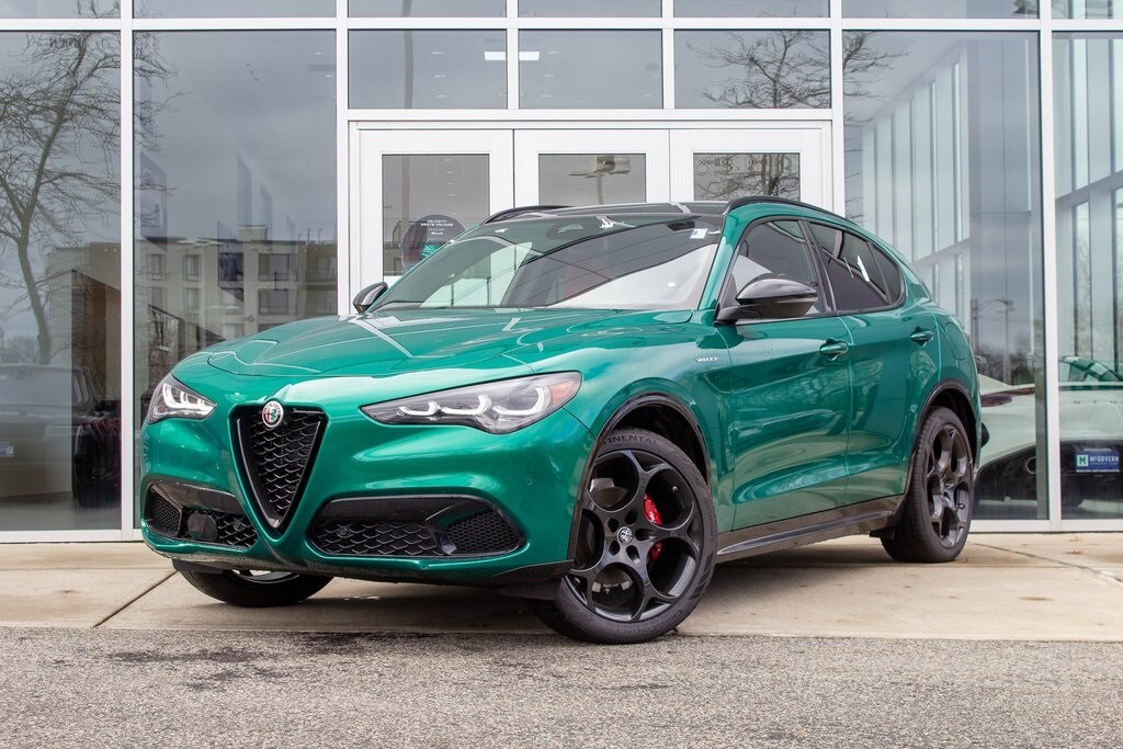 New 2025 Alfa Romeo Stelvio SUV