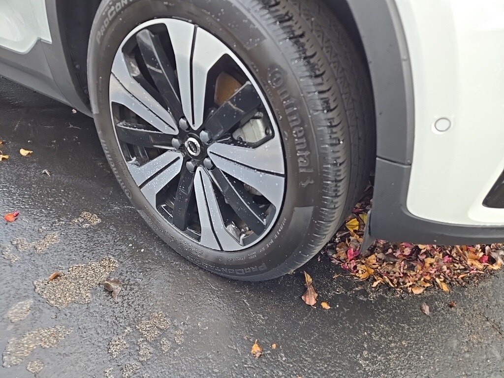 2023 Volvo C40 Recharge Plus photo 3