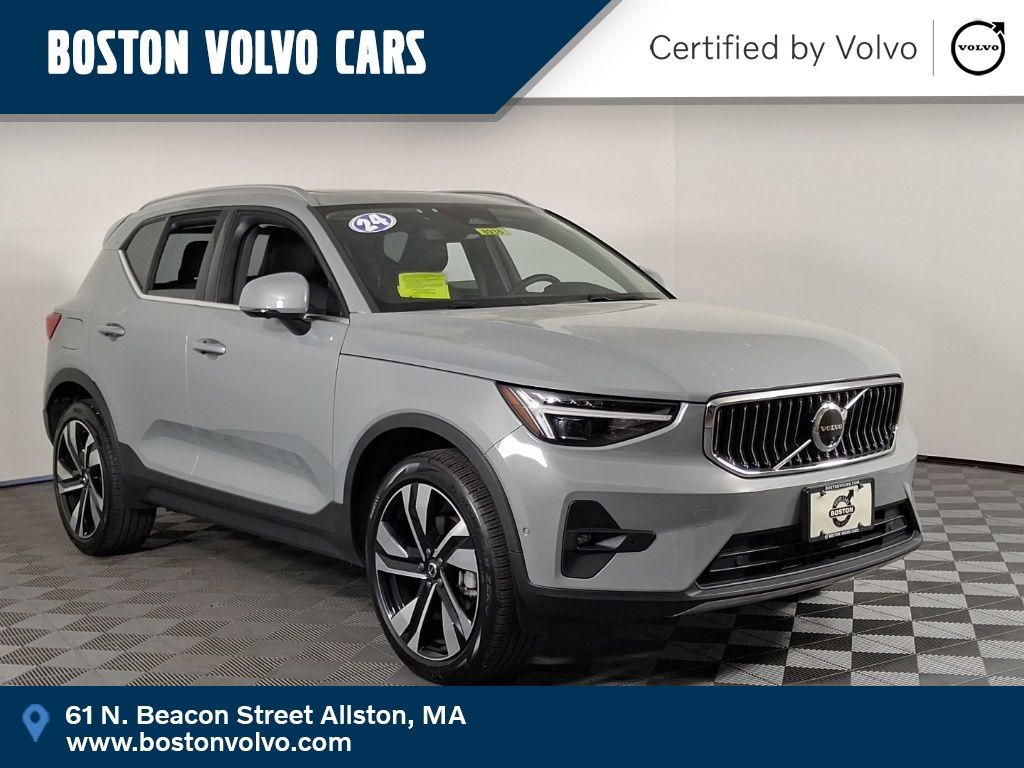 2024 Volvo XC40 B5 Ultimate Bright AWD's photo