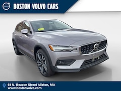 2026 Volvo V60 Cross Country B5 Plus AWD Wagon