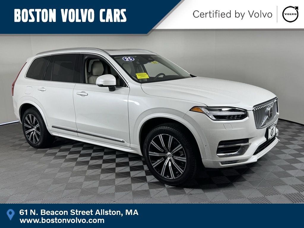 2025 Volvo XC90 B5 Plus