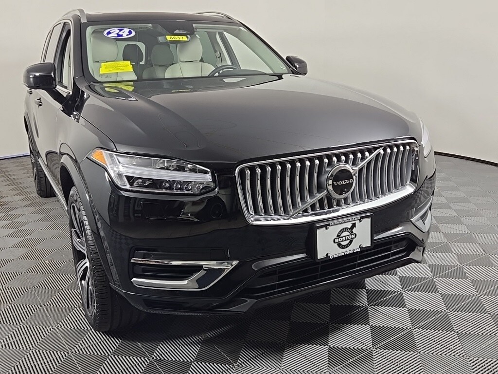 2024 Volvo XC90 Recharge T8 Plus photo 2