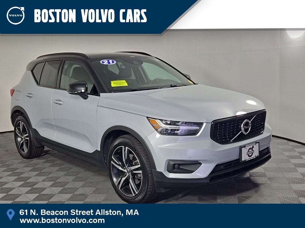 2021 Volvo XC40 R-Design