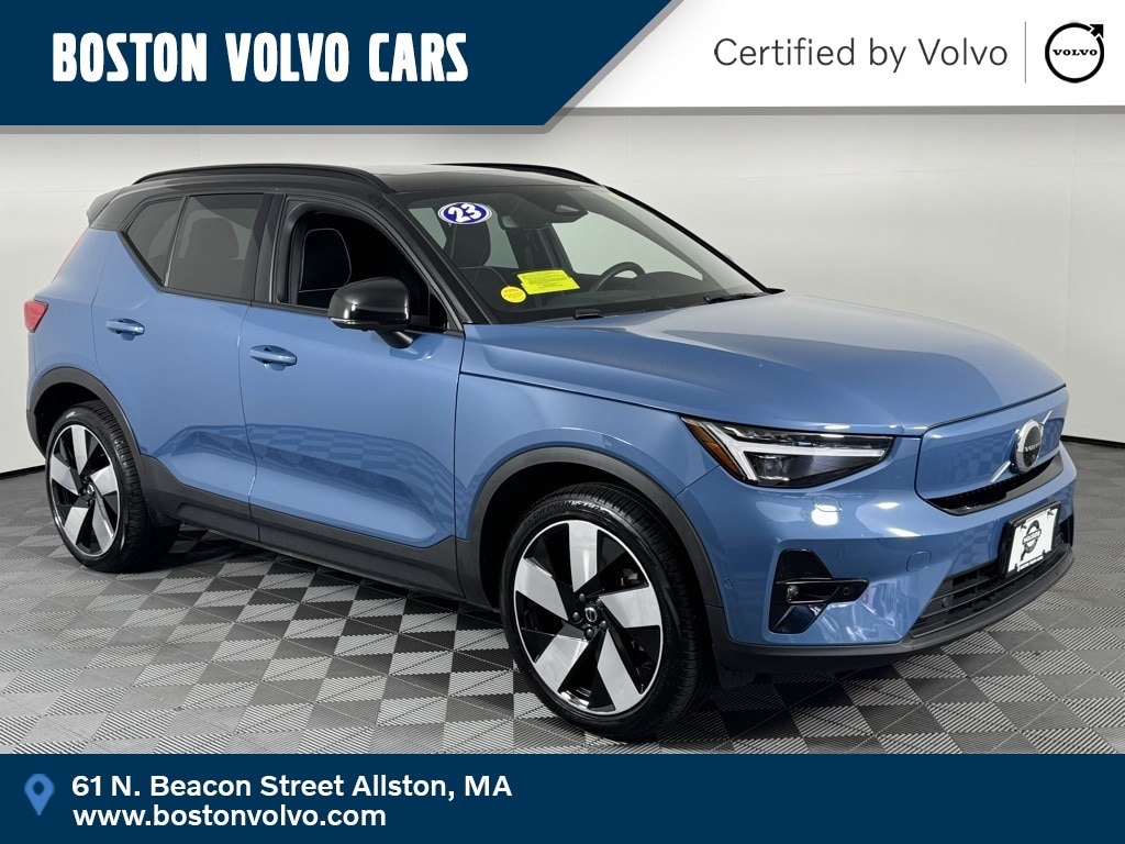 2023 Volvo XC40