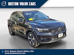 2026 Volvo XC40 B5 Plus AWD SUV