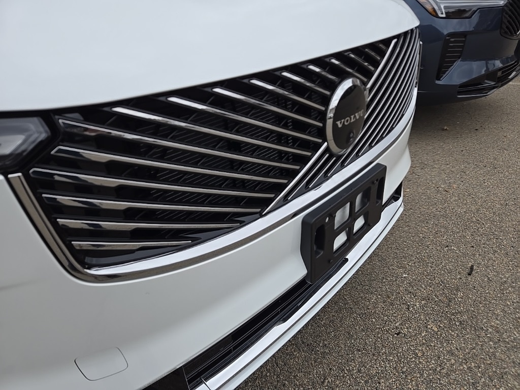 New 2026 Volvo XC90 B6 Plus 7-Seater SUV