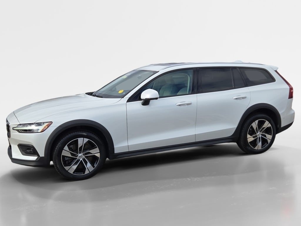 Certified 2024 Volvo V60 Cross Country B5 Plus Wagon