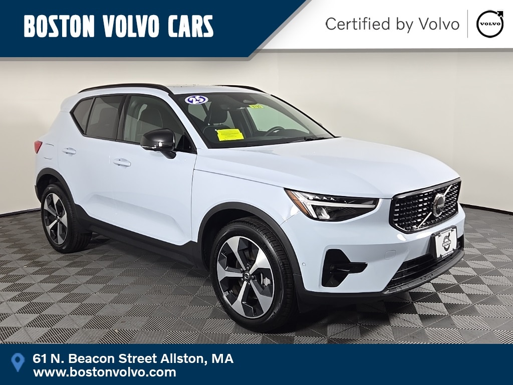 Certified 2025 Volvo XC40 B5 Plus Dark Theme SUV