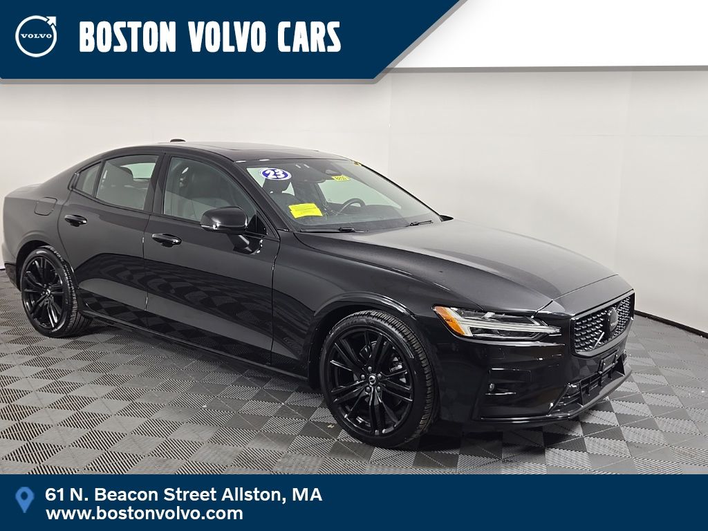 2023 Volvo S60 Sedan 