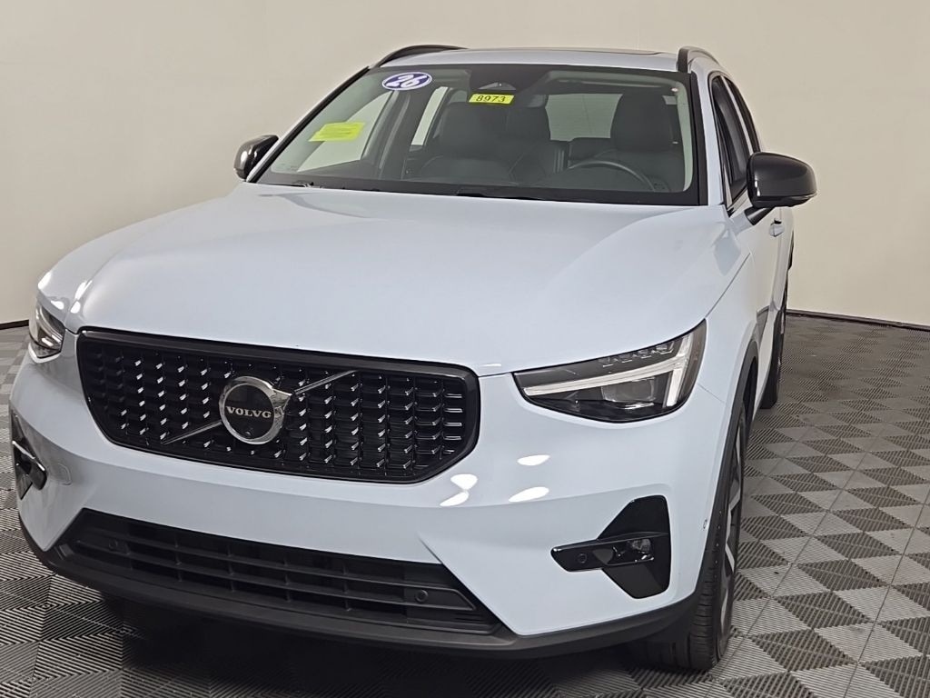 Certified 2026 Volvo XC40 B5 Plus SUV