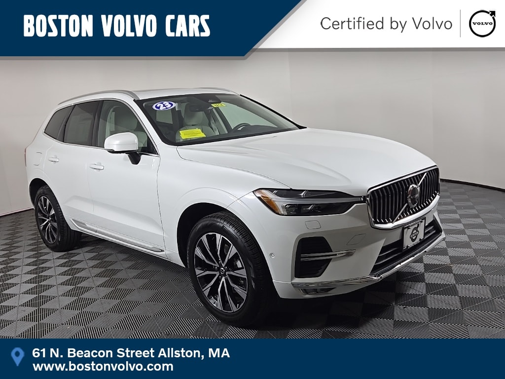 2023 Volvo XC60 Plus's photo