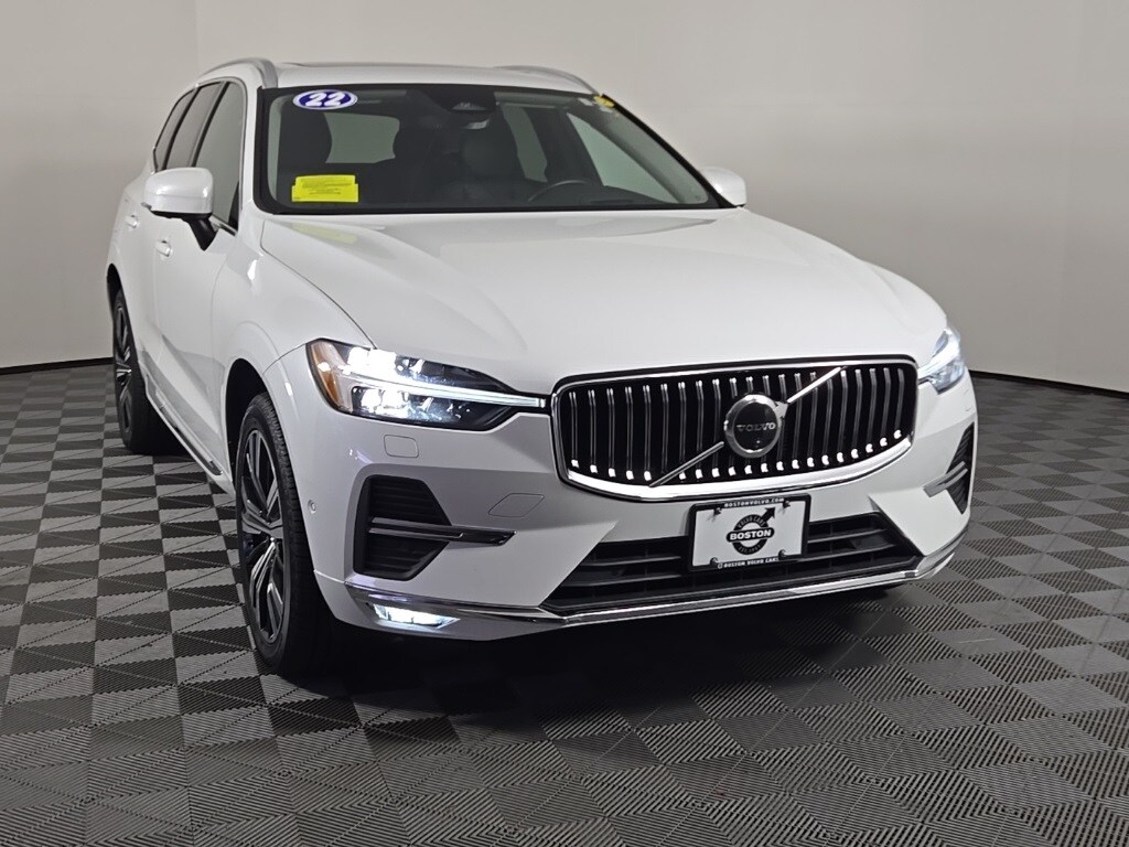 2022 Volvo XC60 B5 Inscription photo 2