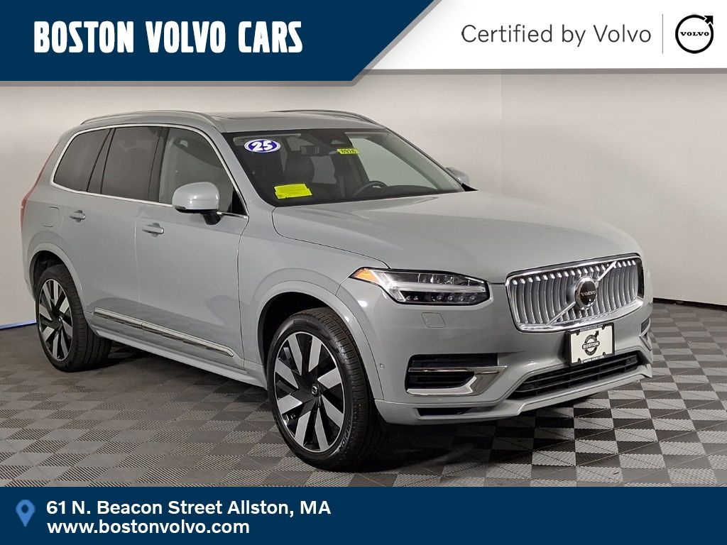2025 Volvo XC90 T8 Recharge Plus Bright 7-Seat 4WD's photo