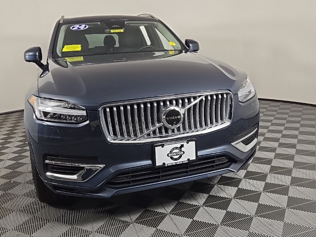 2024 Volvo XC90 Recharge T8 Plus photo 3