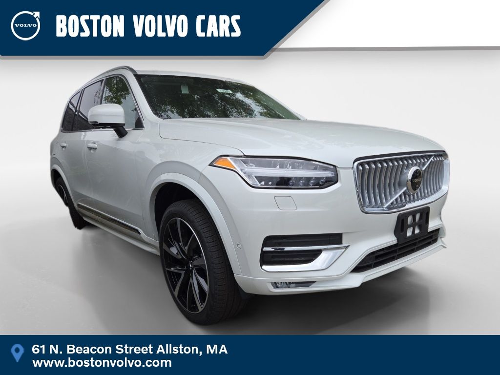 2025 Volvo XC90 B6 Plus Bright Theme 7-Passenger AWD