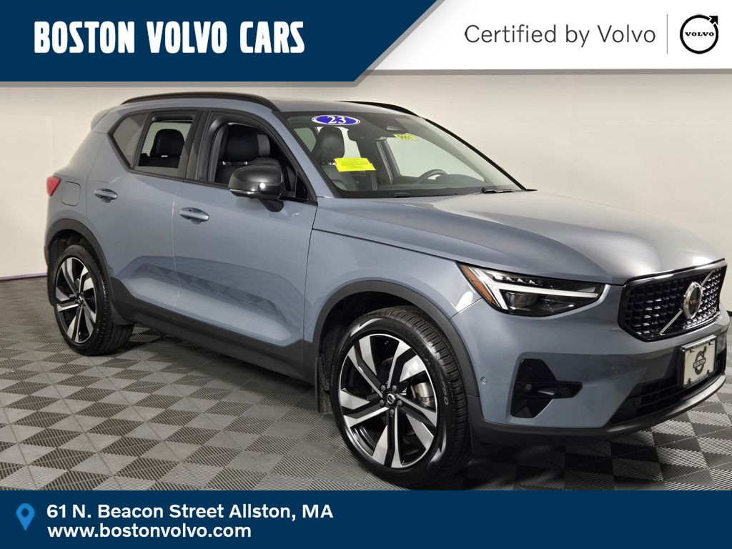 2023 Volvo XC40