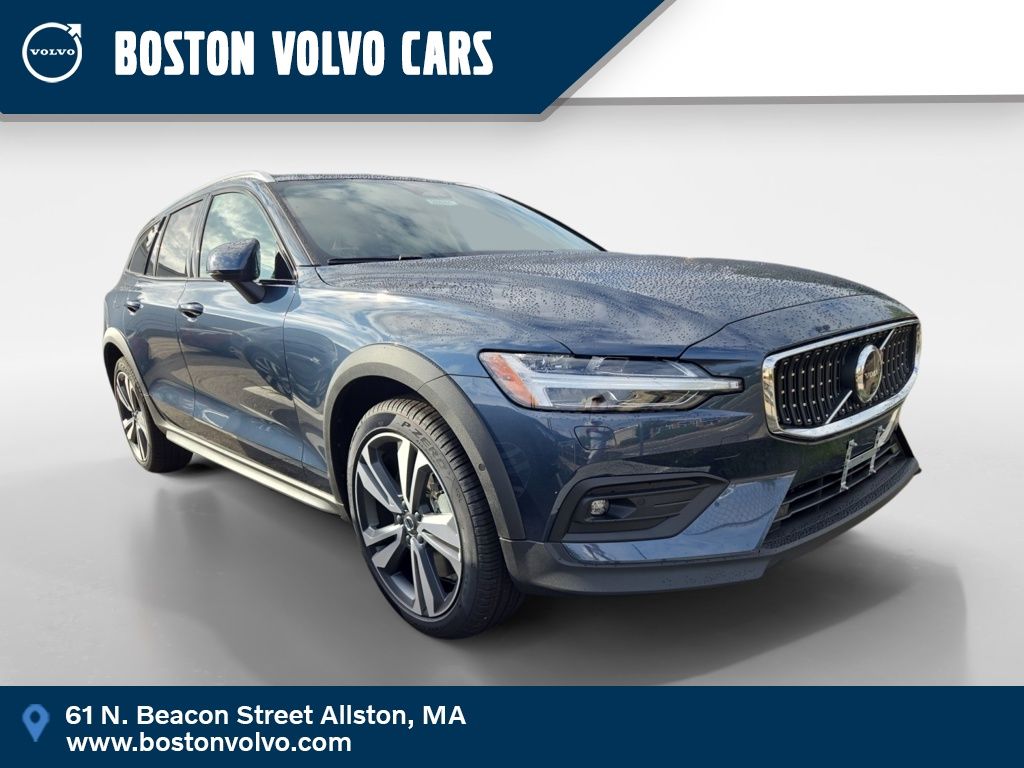 2026 Volvo V60 Cross Country B5 Plus AWD's photo