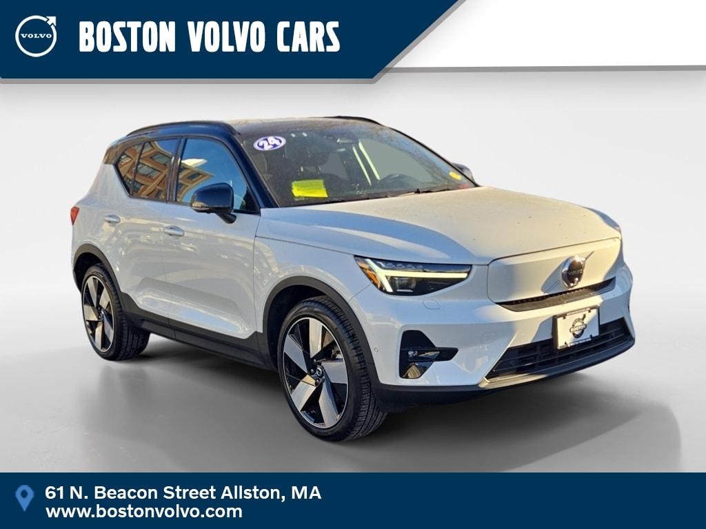 2024 Volvo XC40 Ultimate's photo