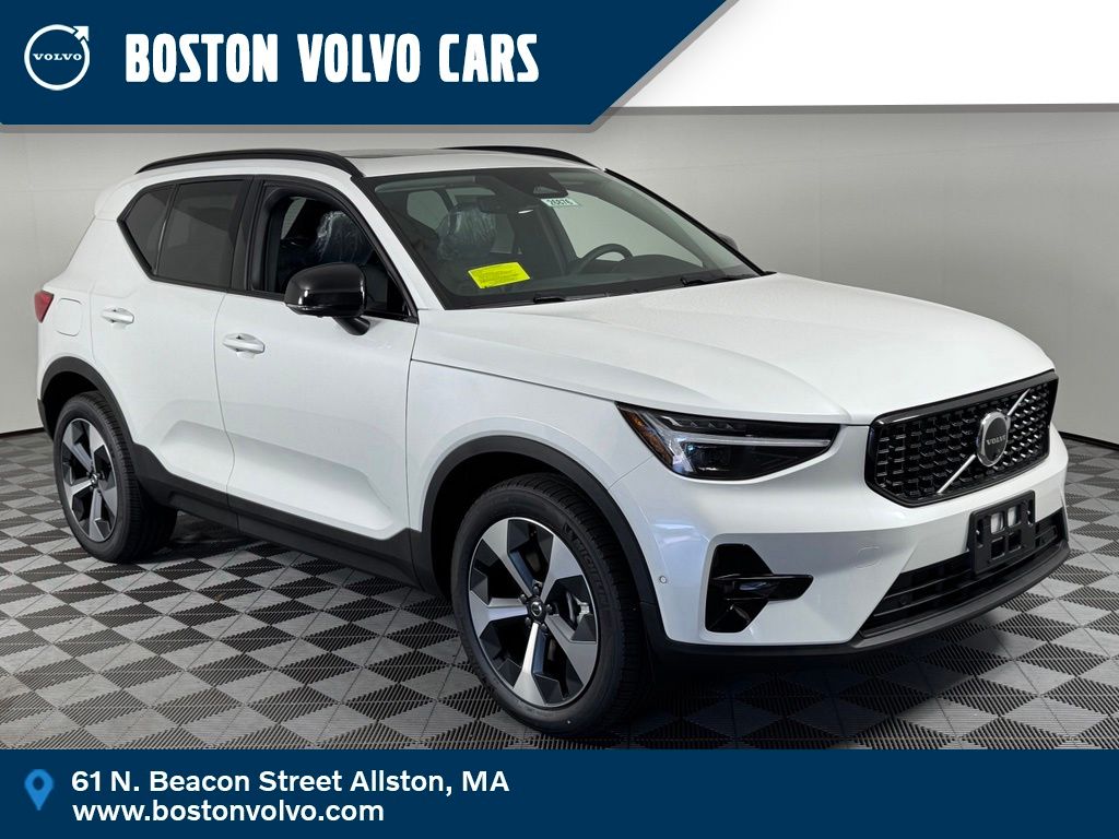 2026 Volvo XC40