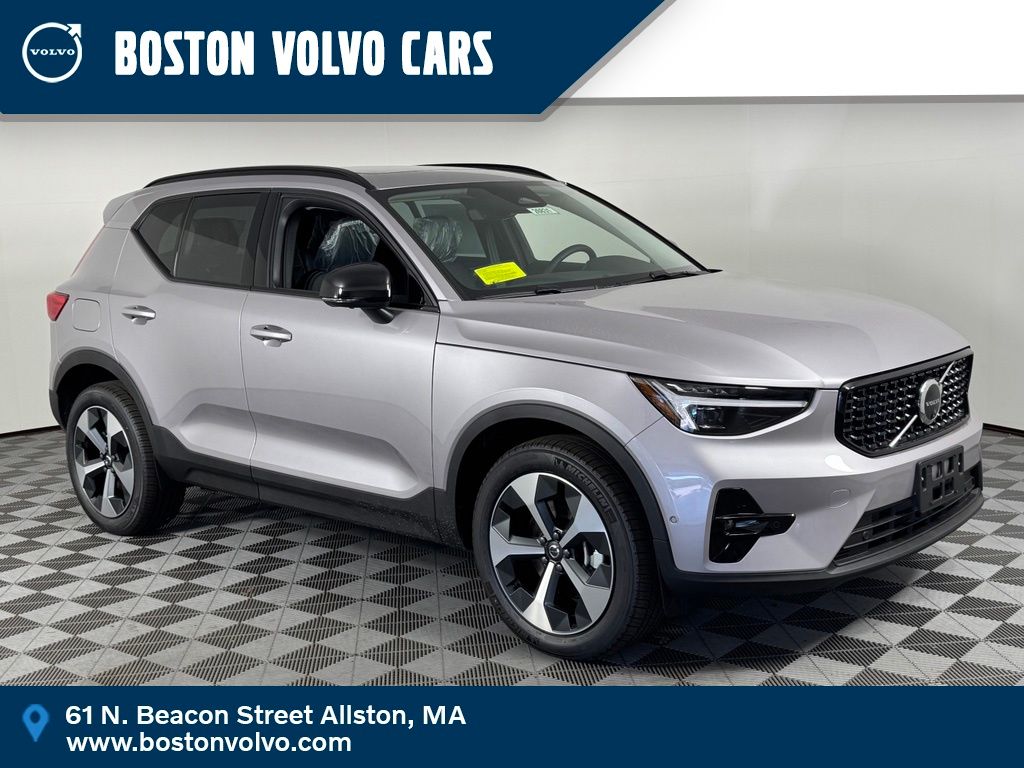 2026 Volvo XC40