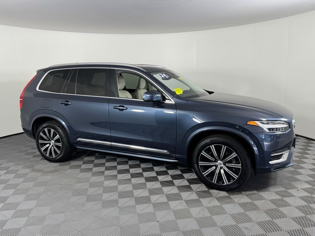 2024 Volvo XC90 Plus photo 4