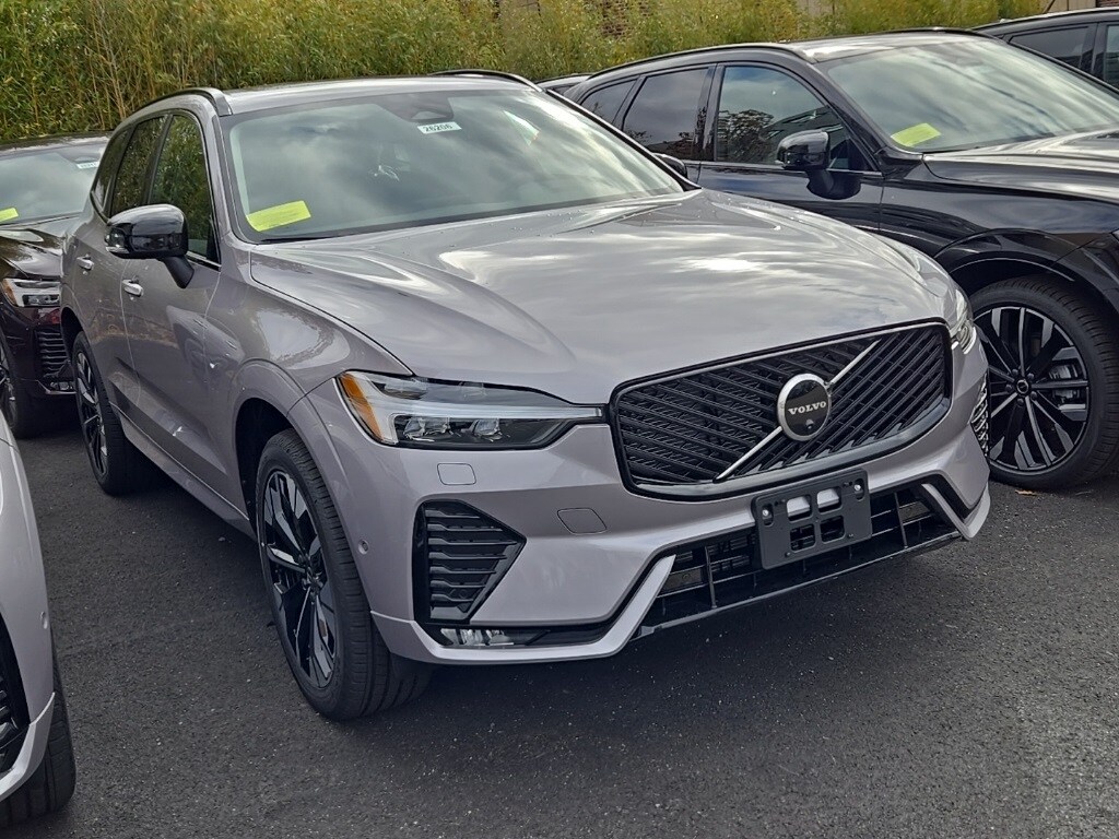 New 2026 Volvo XC60 B5 Plus SUV