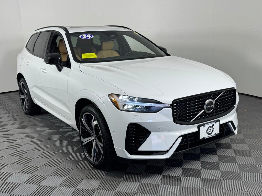 2024 Volvo XC60 Recharge Hybrid Ultimate photo 2
