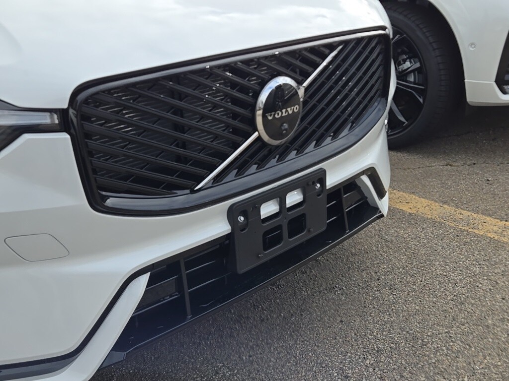 New 2026 Volvo XC60 plug-in hybrid T8 Ultra SUV