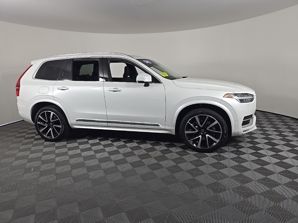 2024 Volvo XC90 Plus photo 4