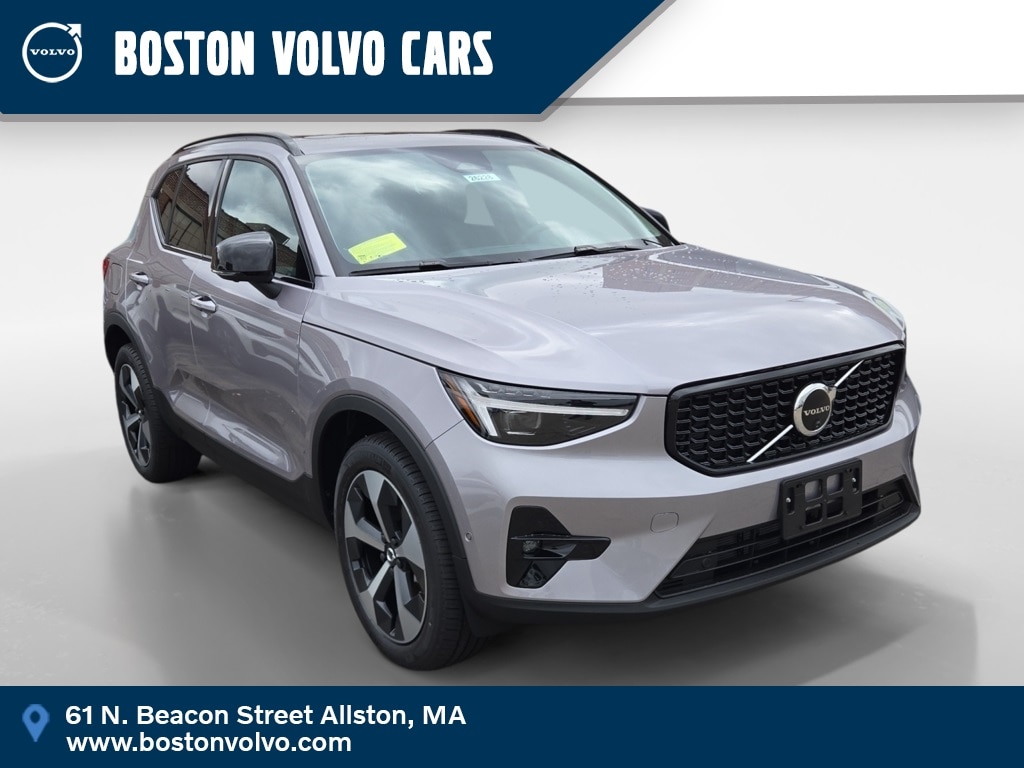 2026 Volvo XC40 Plus's photo