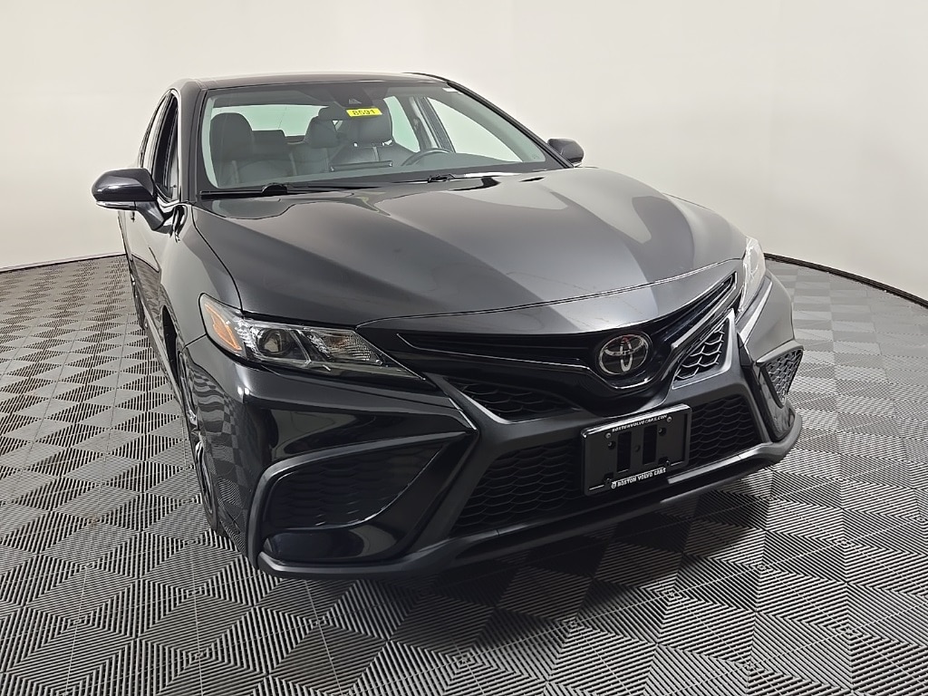 Used 2022 Toyota Camry SE with VIN 4T1G11AK3NU699153 for sale in Boston, MA