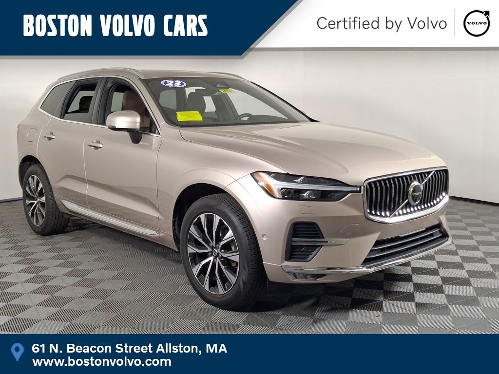 2023 Volvo XC60 B5 Plus Bright Theme AWD's photo