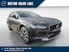 New 2026 Volvo V90 Cross Country B6 Ultra Wagon for sale in Allston, MA, a neighborhood of Boston